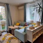 Apartment Ap-art *